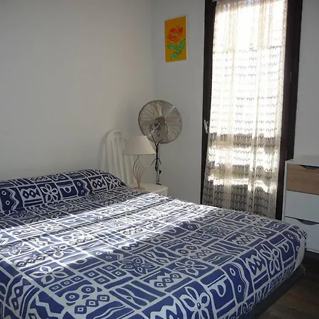 Maison T3 Climatisee Avec Terrasse, Parking Prive, Proche Et Commerces Au Barcares - Fr-1-782-6 Villa Le Barcarès