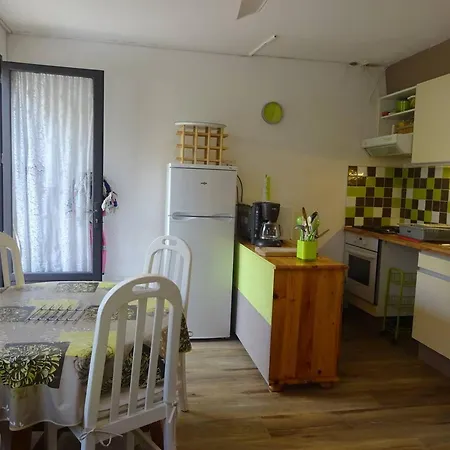 Maison T3 Climatisee Avec Terrasse, Parking Prive, Proche Et Commerces Au Barcares - Fr-1-782-6 *